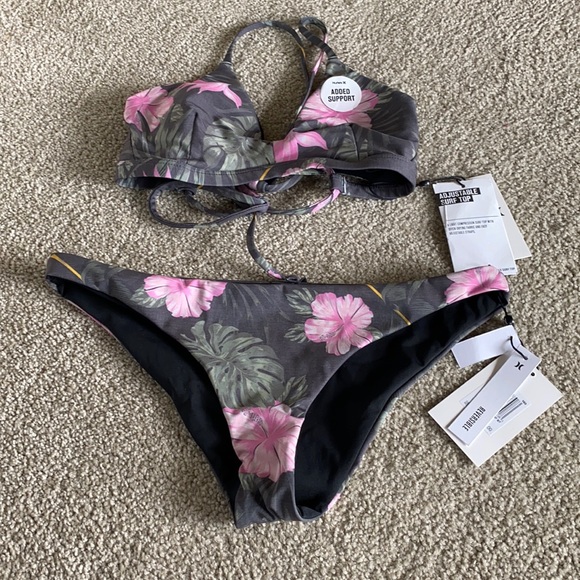 Hurley Other - New size small reversible